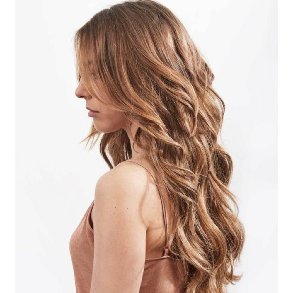 The Hair Shop 7pcs clip 20” Body Wave color 4A